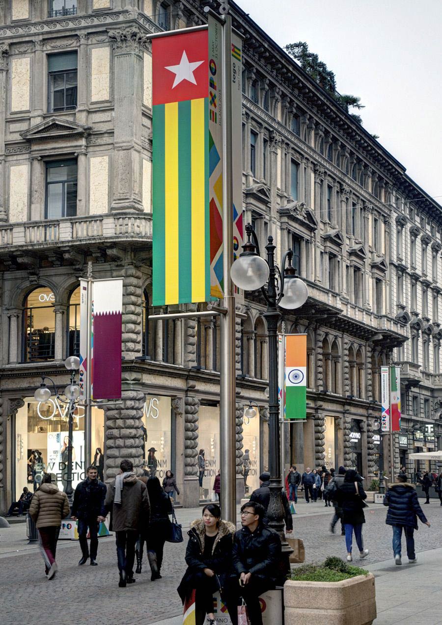 expo 2015 boulevard bandiere
